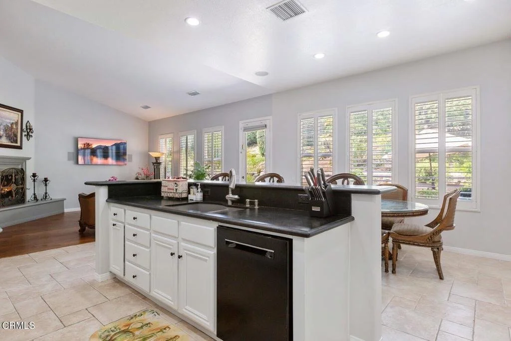 2933 Heavenly Ridge St 009.jpg