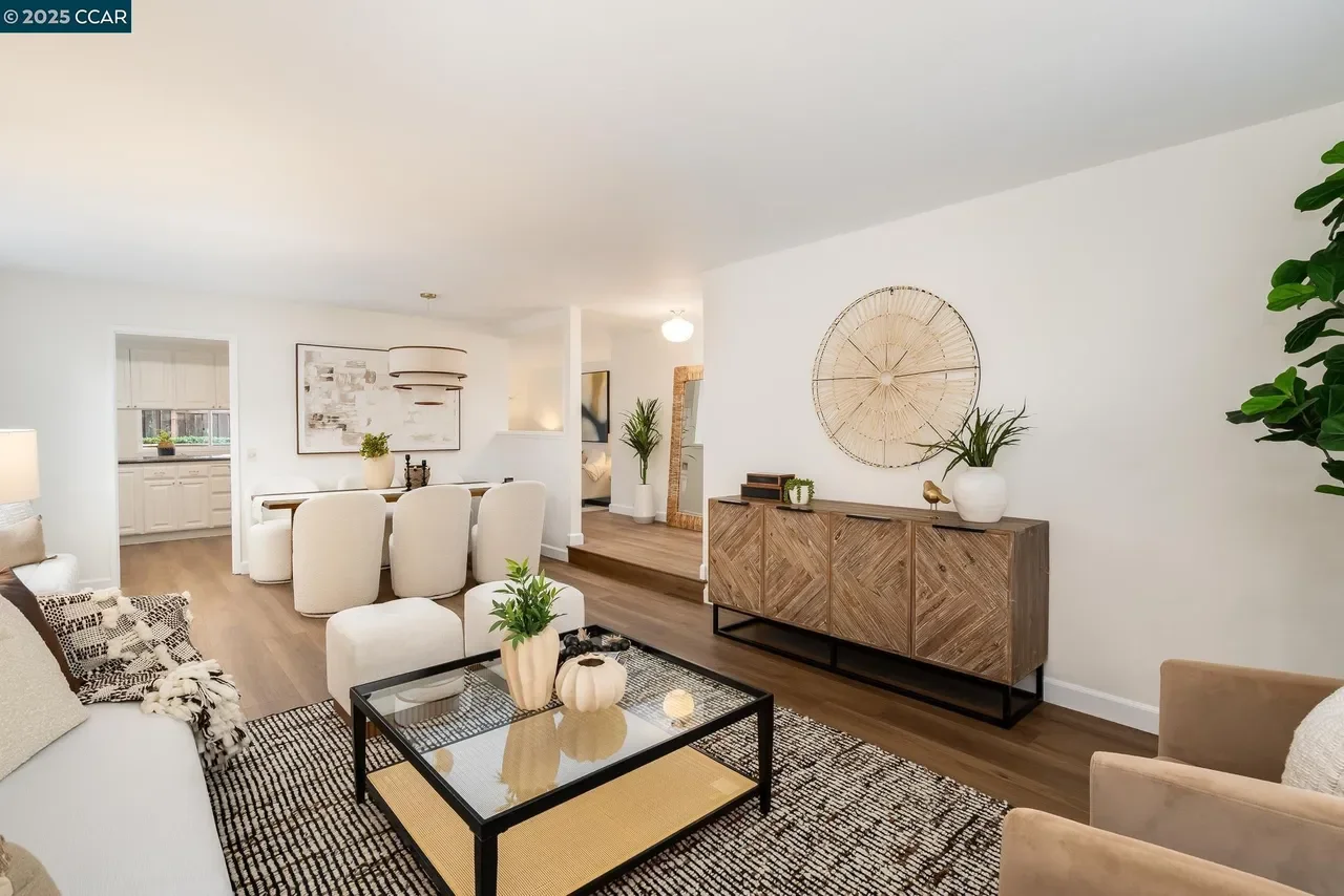 3376 Camarones Pl 004.webp