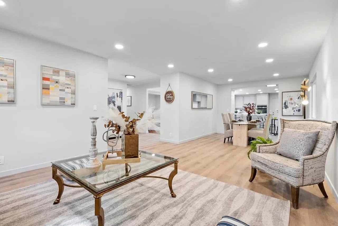 6672 Hampton Dr 008.webp