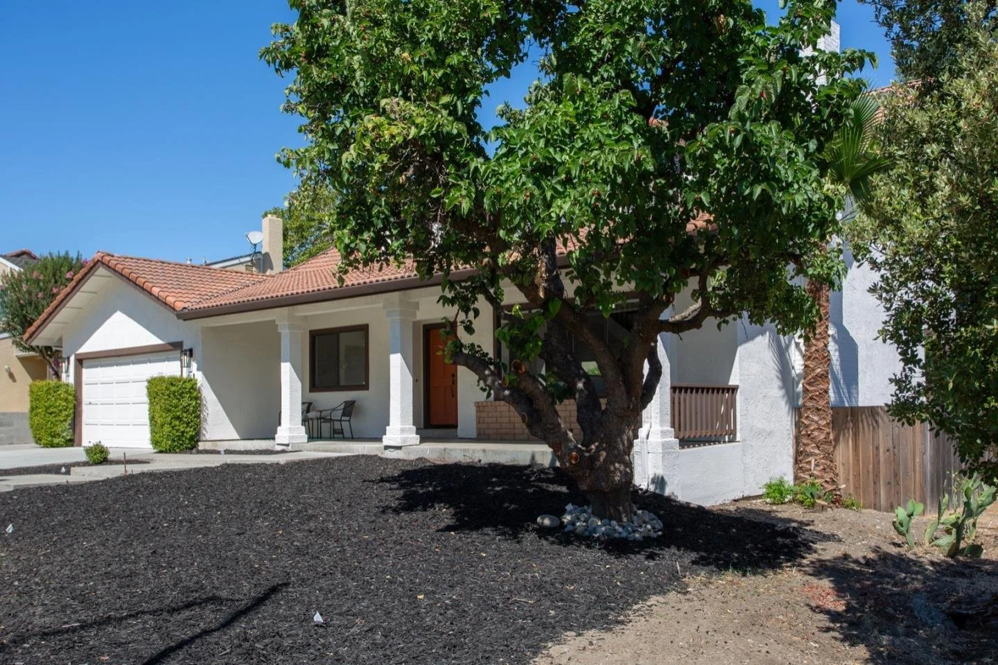 1601 Mantelli Dr 005.jpg