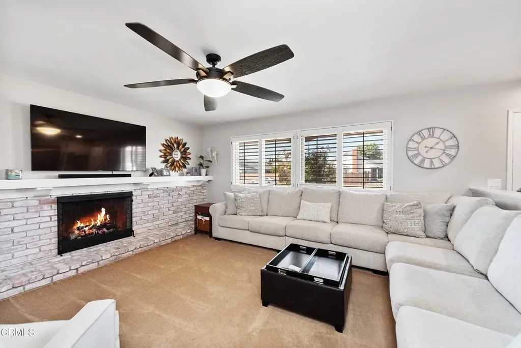 3090 Dwight Ave 006.webp