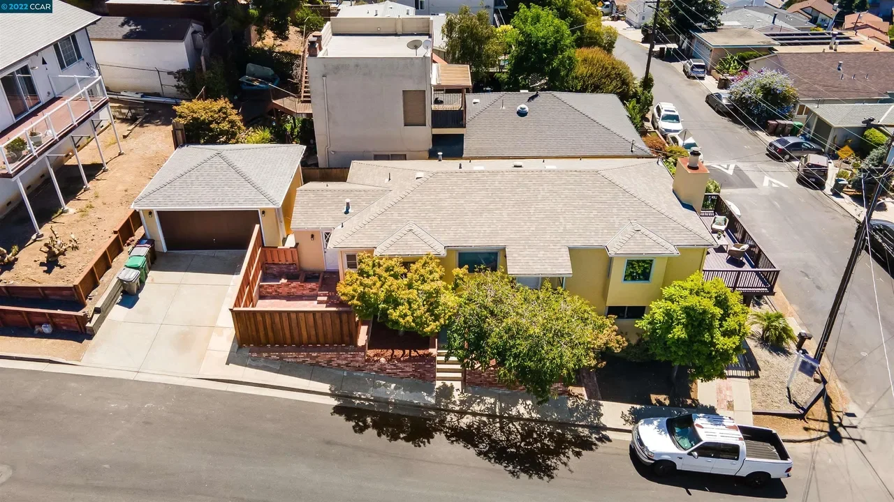 16640 Rolando Ave 049.webp