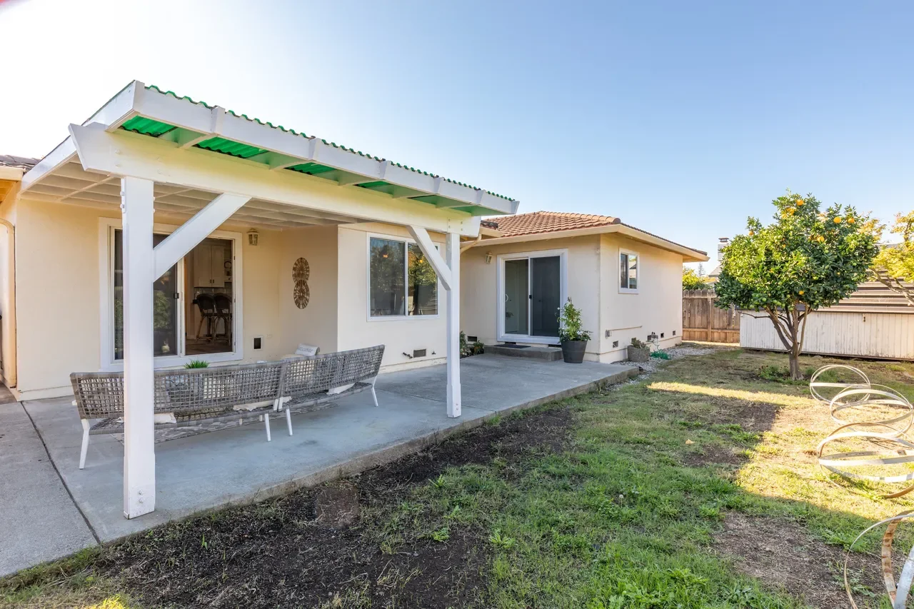 2070 Kaywoodie St 031.webp