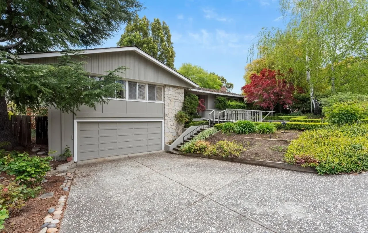 2319 Blueridge Ave 002.webp