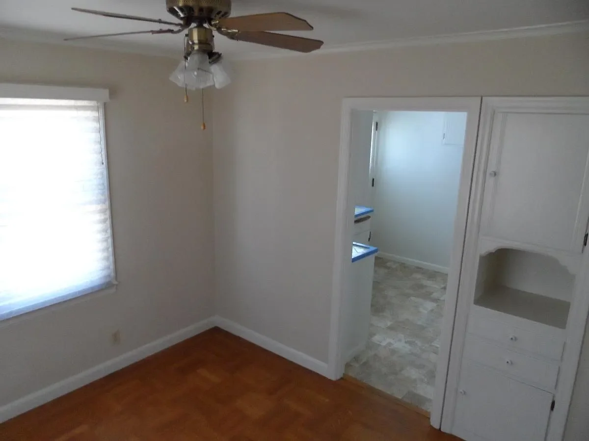 837 4th Ave 004.webp