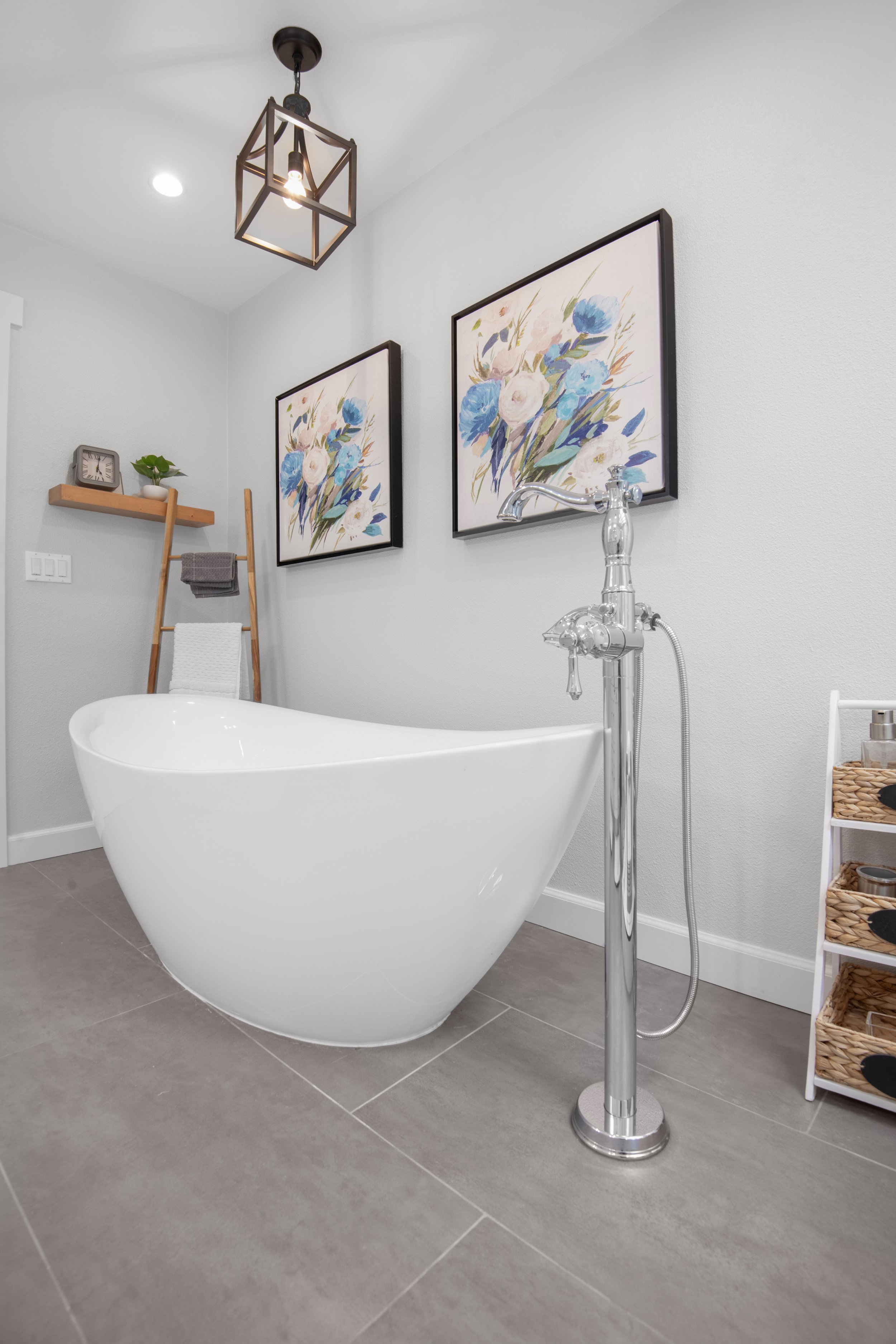 primary bath 5 copy.jpg