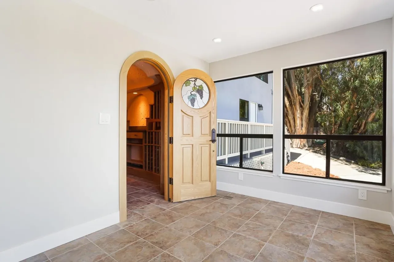 25075 Outlook Dr 030.webp