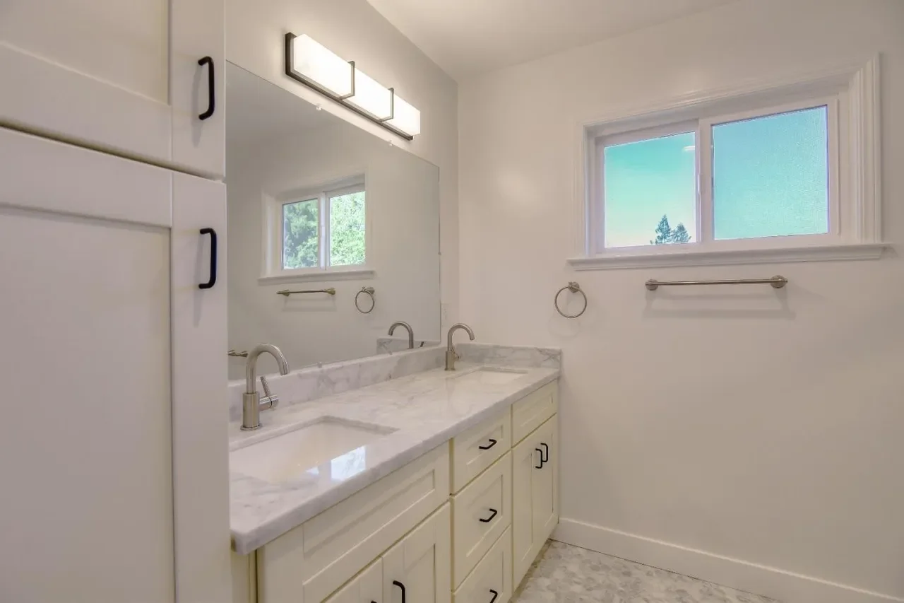 32 Campbell Ln 009.webp