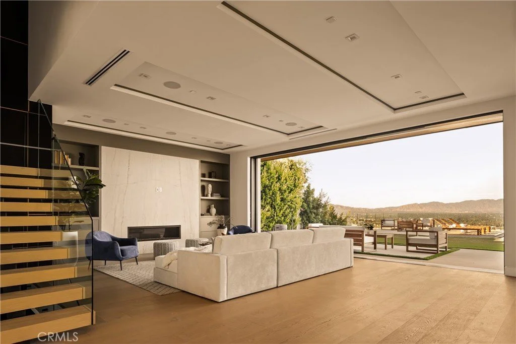 18807 Edleen Dr 006.jpg