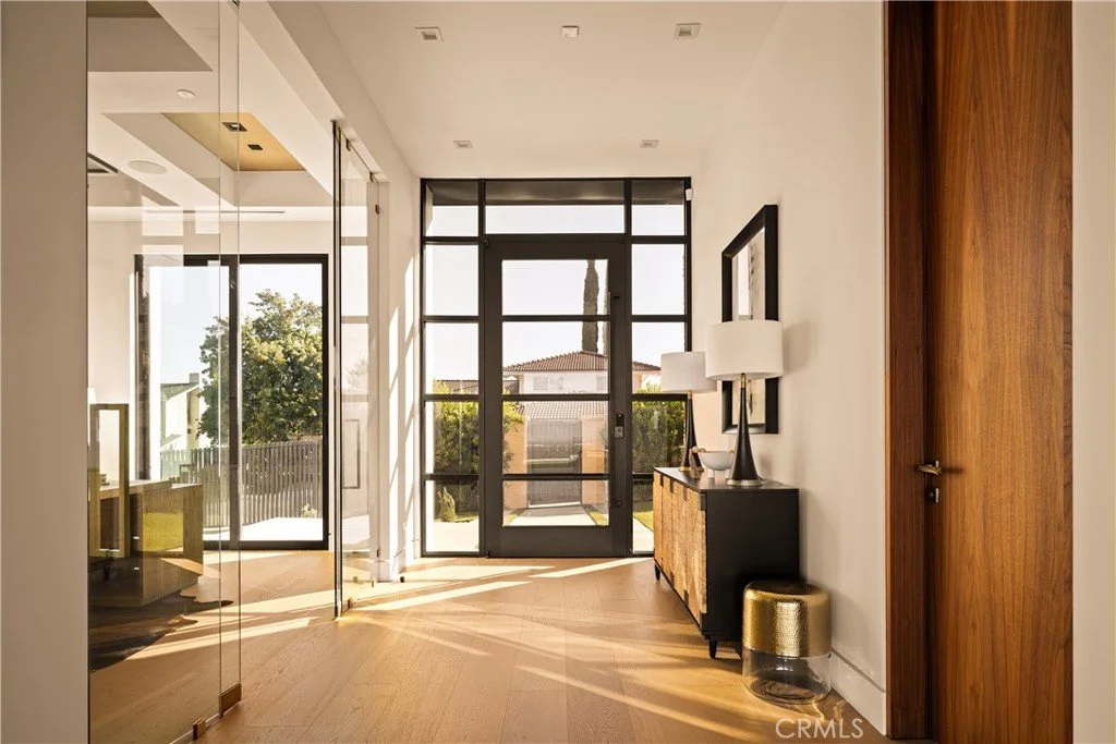 18807 Edleen Dr 005.jpg