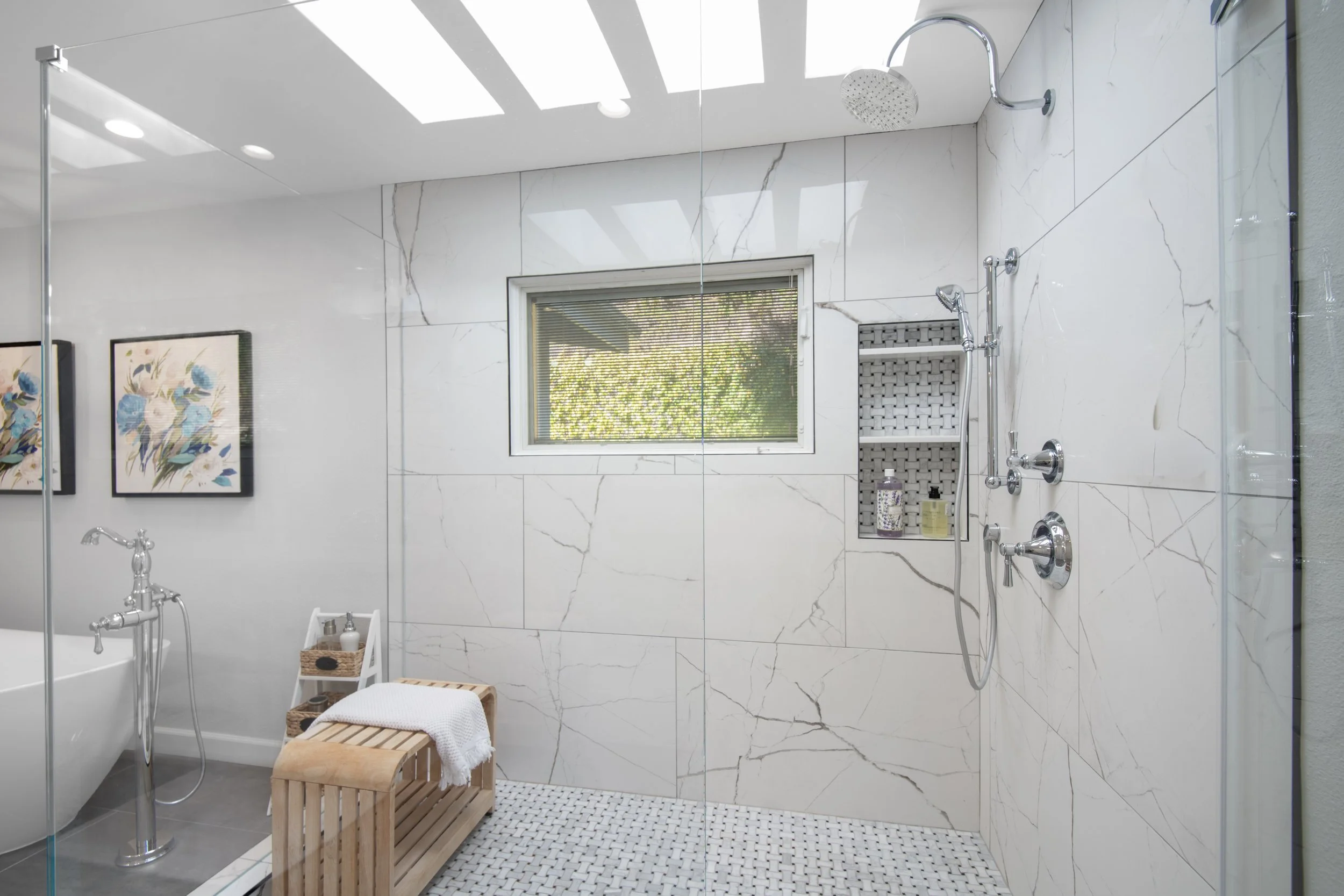 primary bath 4 copy.jpg