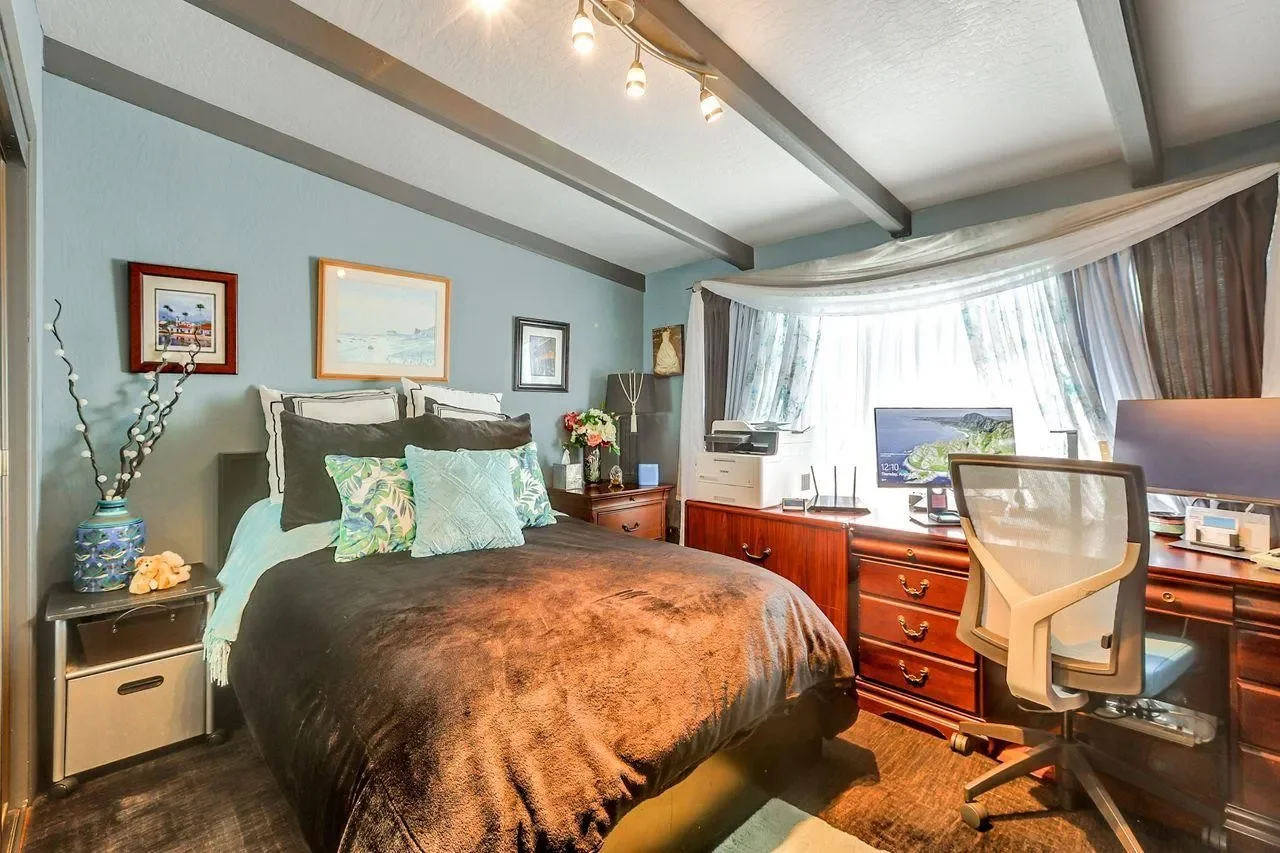 15781 Canon Dr 021.webp