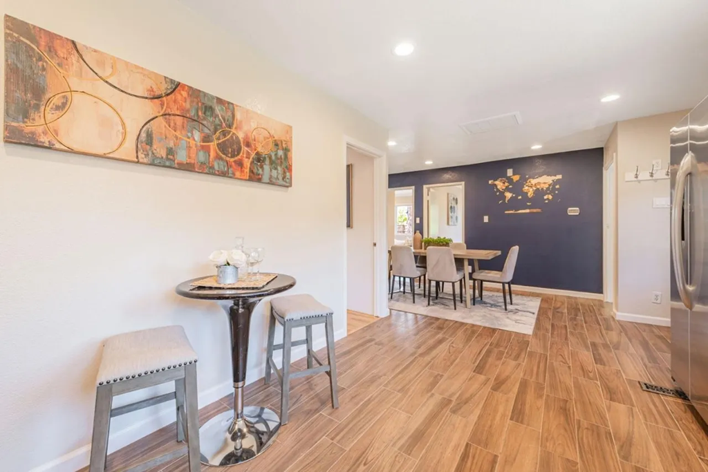 3135 Alameda De Las Pulgas 008.png