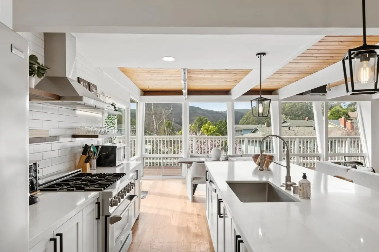 1 Sequoia Way 017.webp