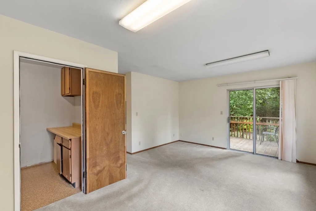 24401 Summerhill Ave 025.png