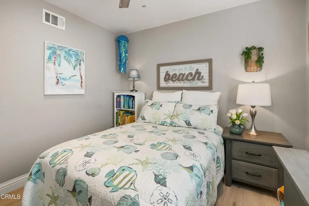 2217 Laurelwood Dr 026.webp