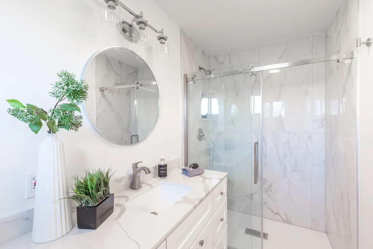 2070 Kaywoodie St 024.webp