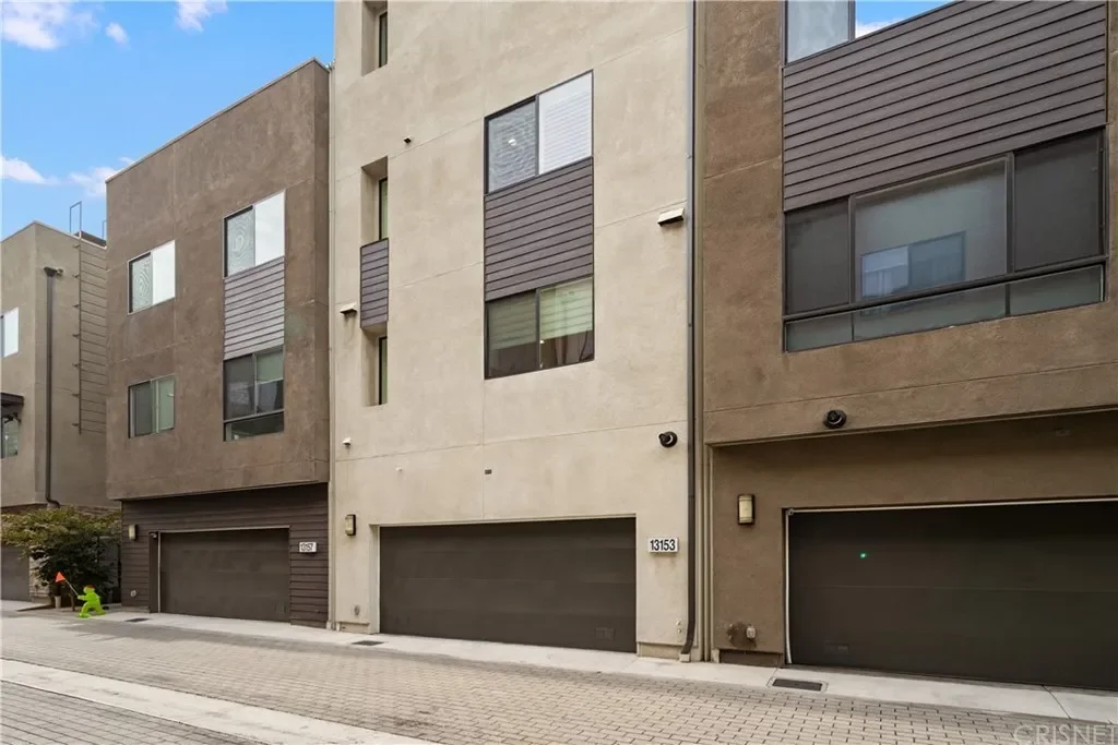 13153 W Lumina Way 036.webp