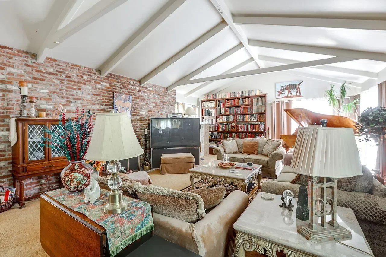 15781 Canon Dr 007.webp