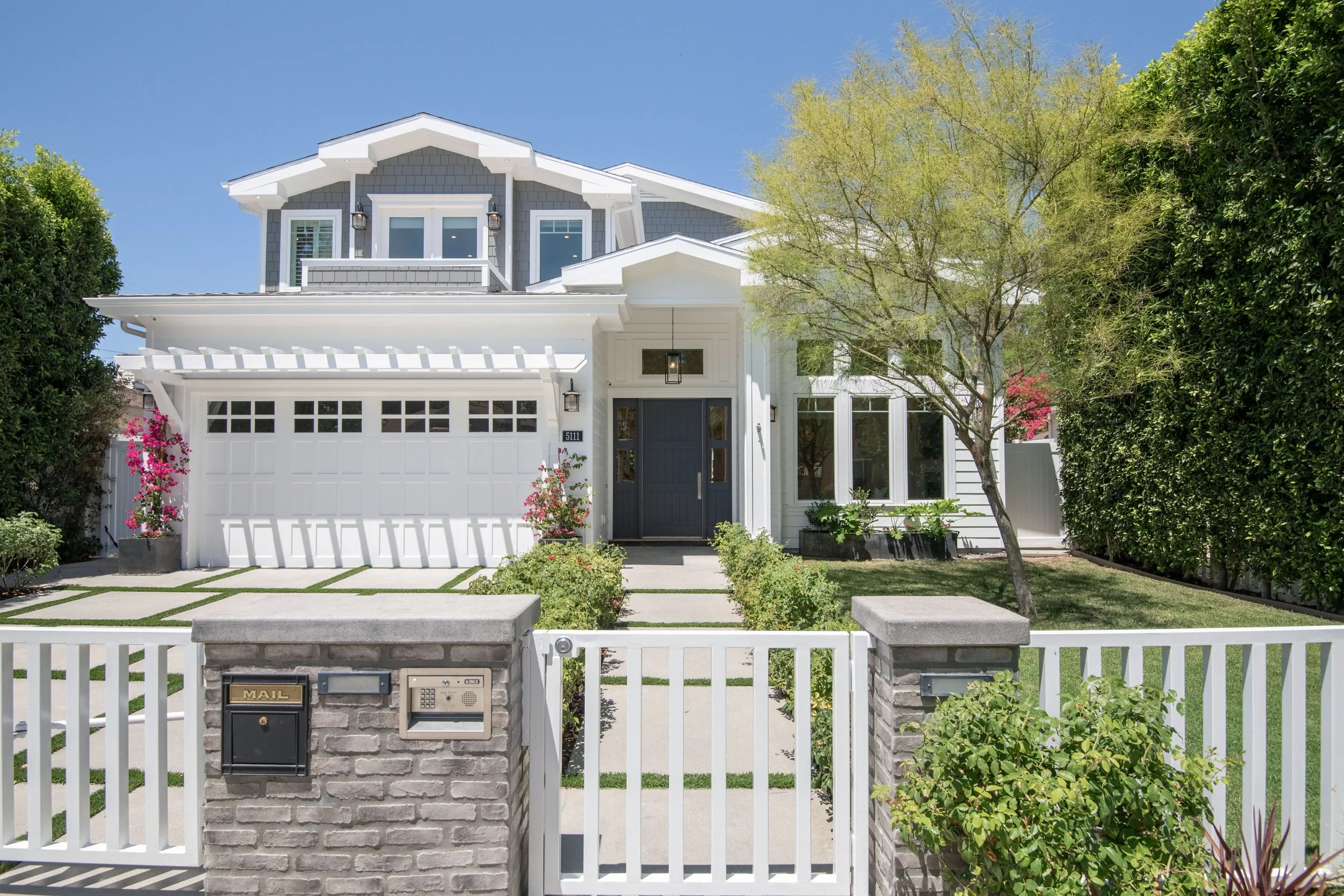 5111 Greenbush Ave front 5.jpg