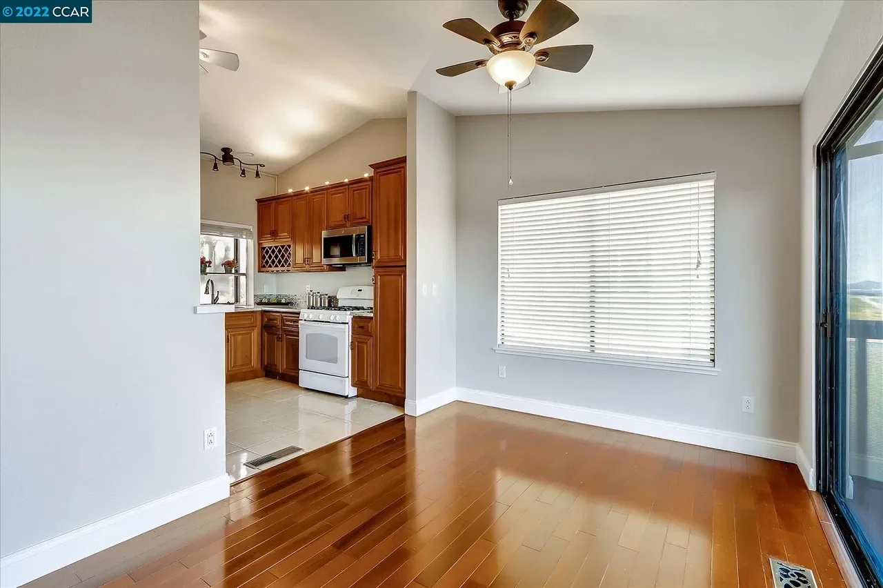 224 Manuel Ct 011.webp