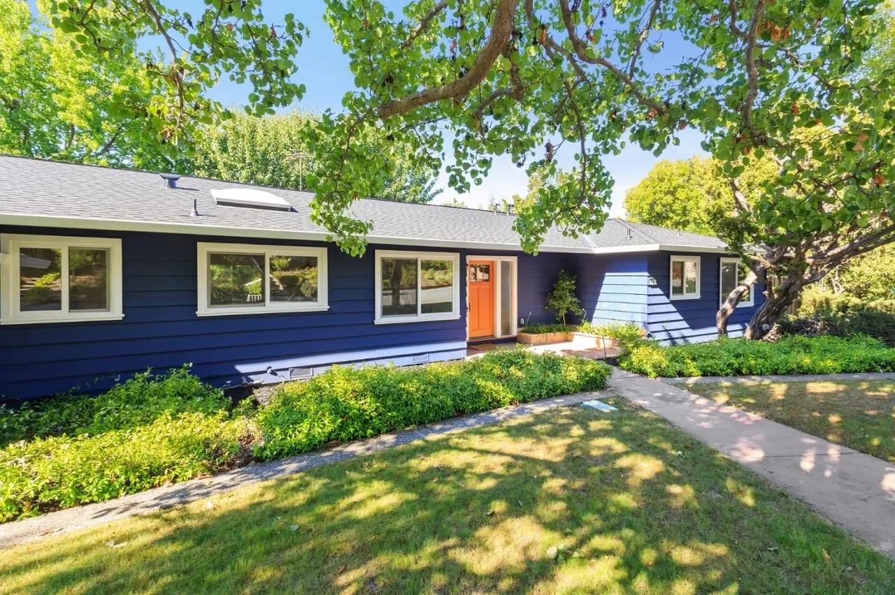 32 Campbell Ln 028.webp