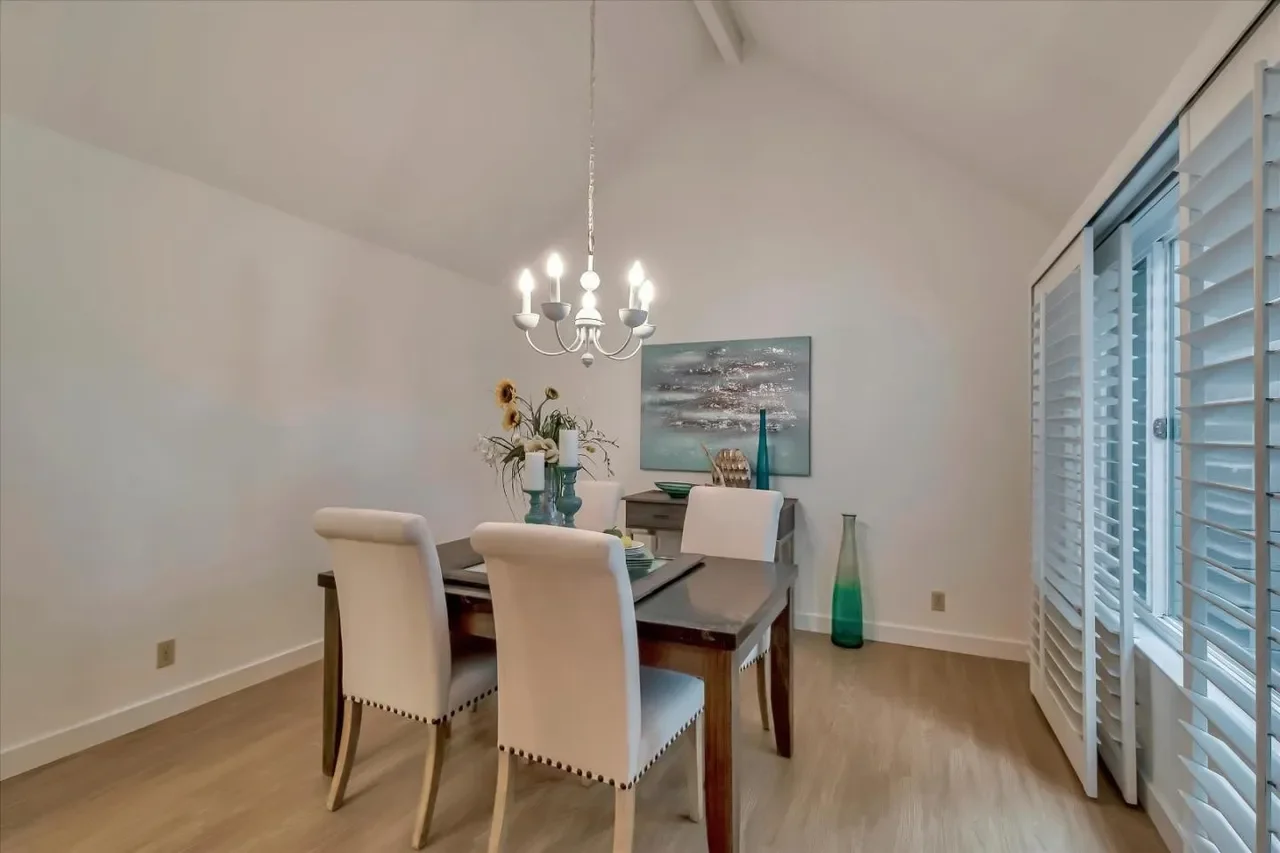 4108 Thain Way 028.webp