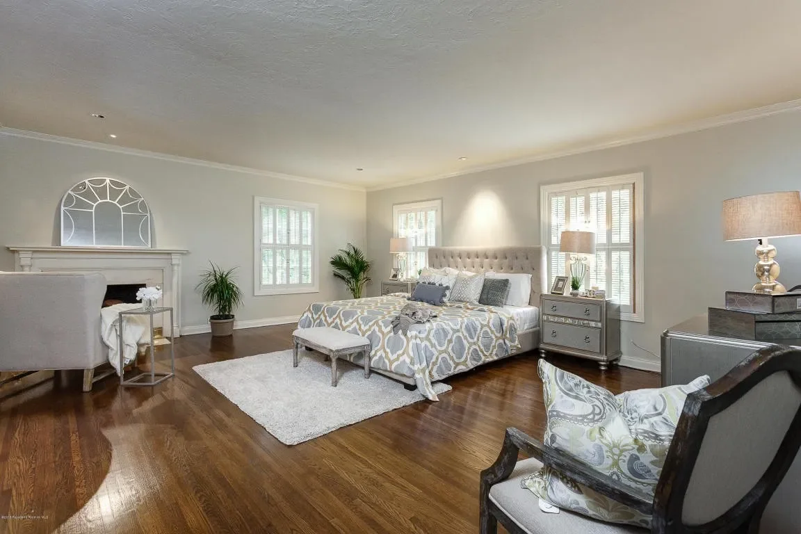 1351 Bedford Rd 016.webp