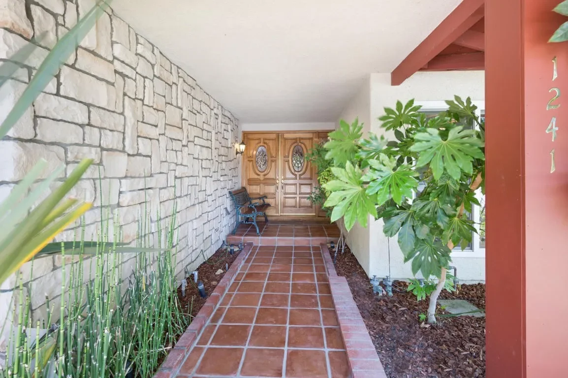 1241 Kelsford Ct 010.webp