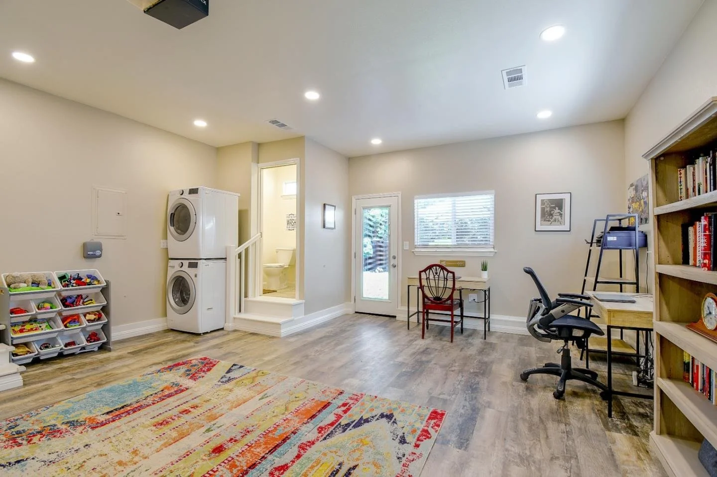 378 Flynn Ave 034.jpg