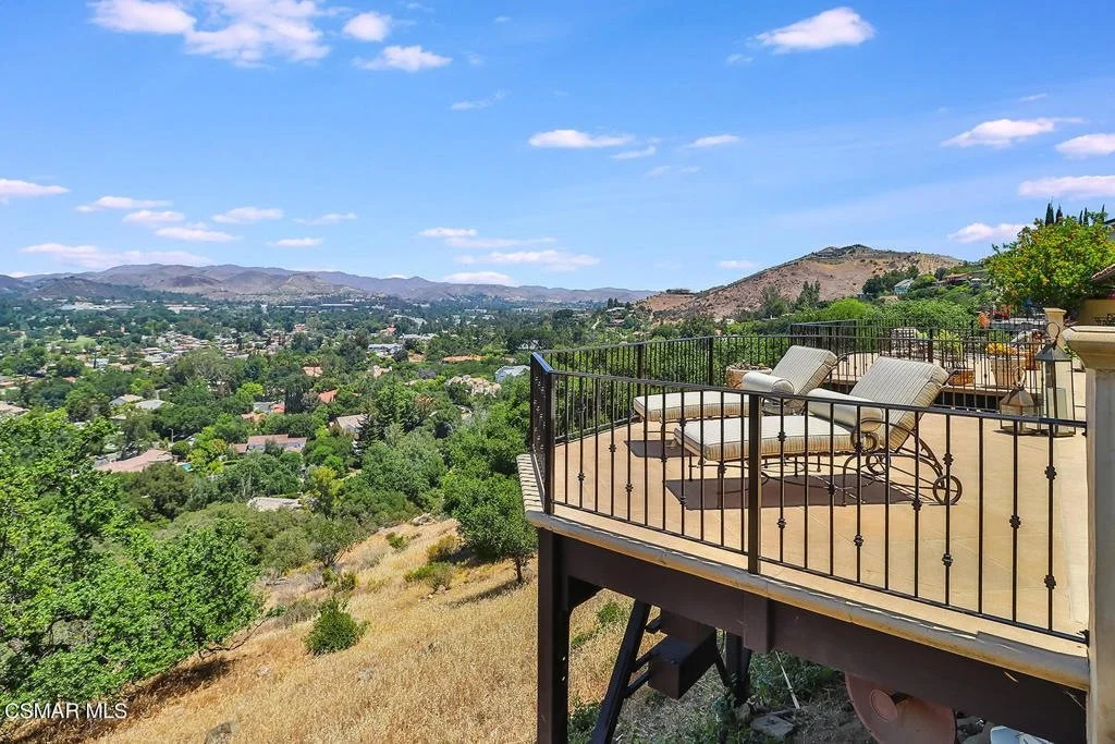 3425 Ridgeford Dr 005.jpg