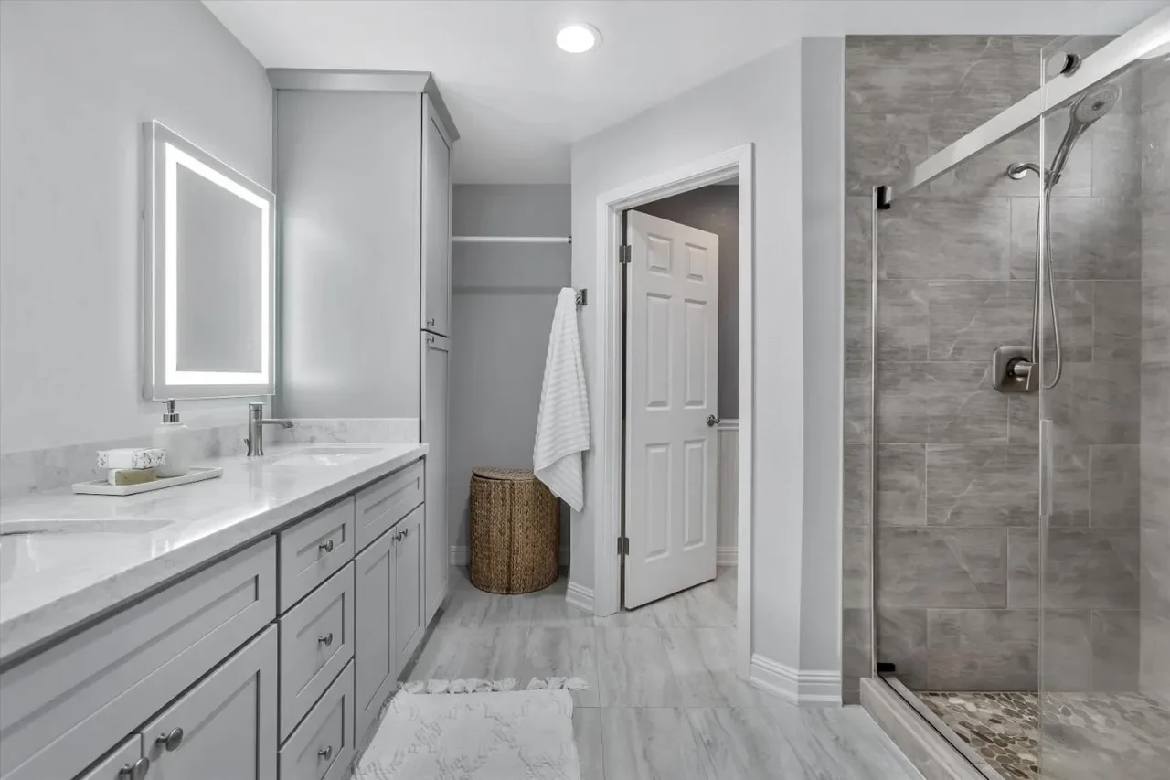 1704 Fountain Springs Cir 010.webp