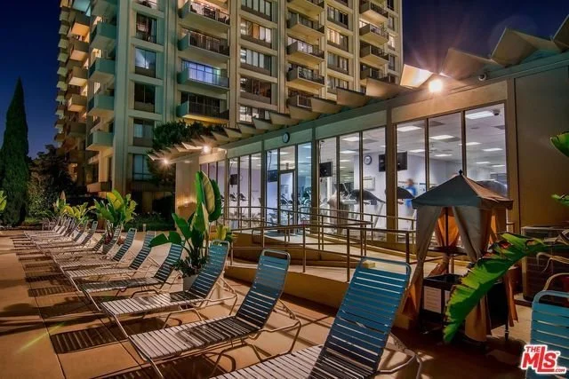 2170 Century Park East #2105 023.jpg