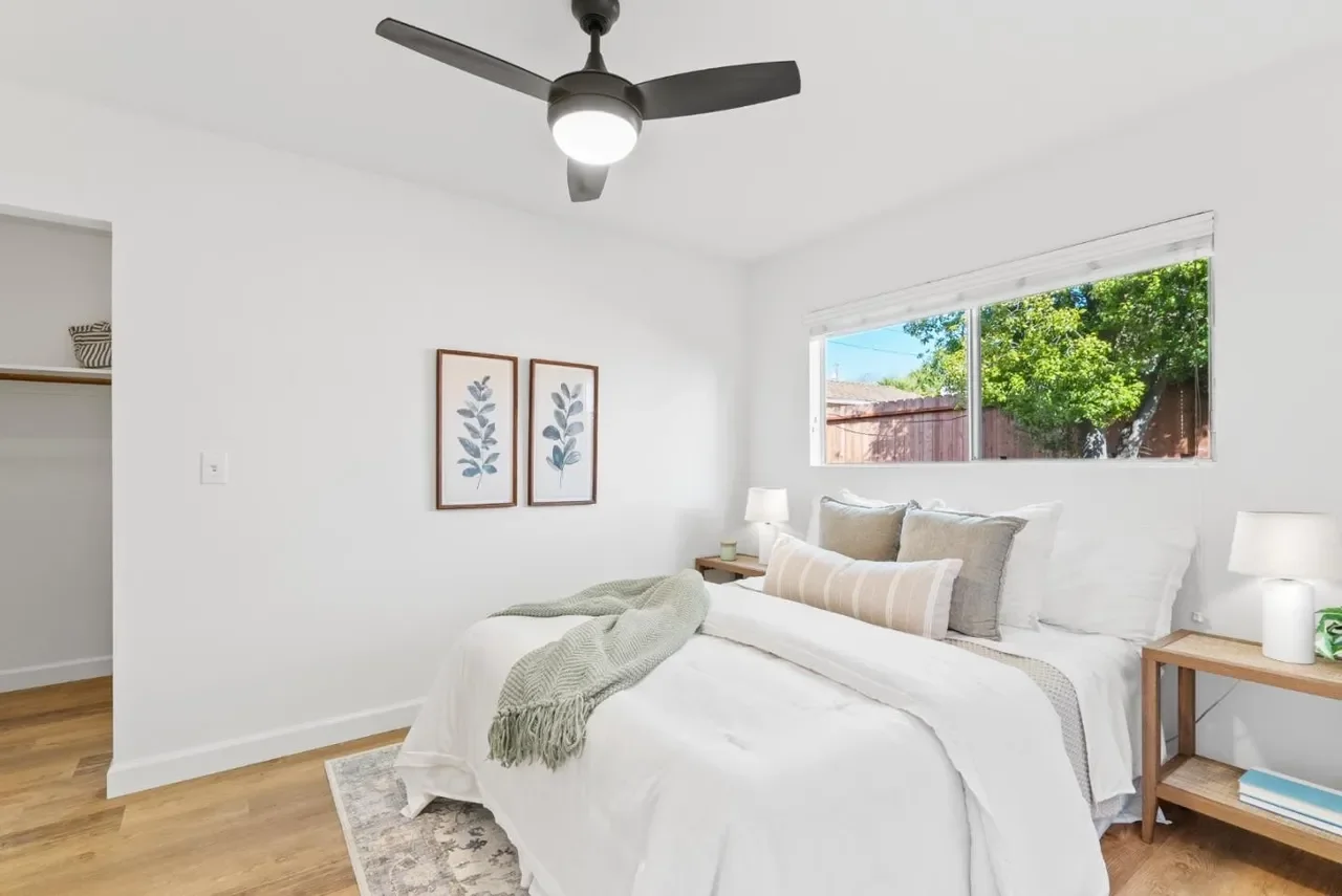 526 Harriet Ave 020.webp