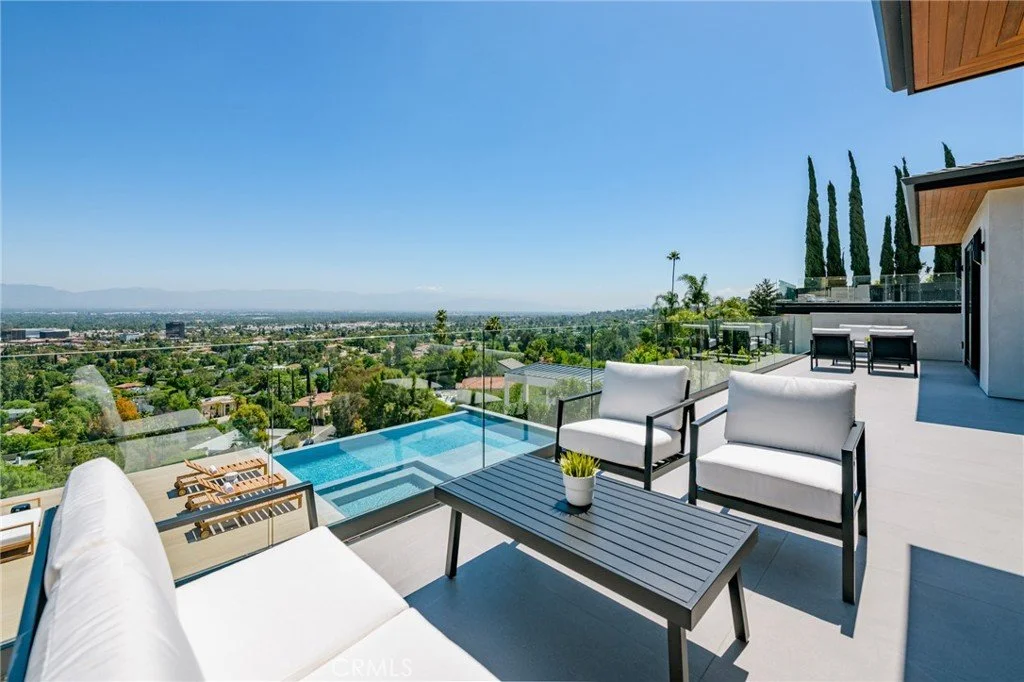 18807 Edleen Dr 040.jpg