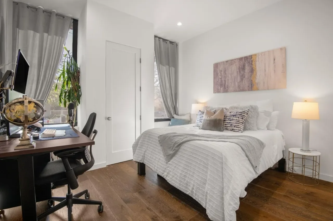 30 Roberts Rd 036.webp