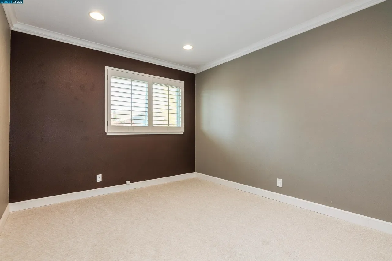 416 Saddlebrook Ln 022.webp