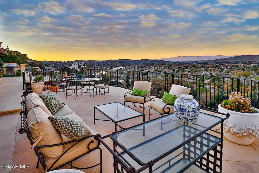 3425 Ridgeford Dr 008.jpg