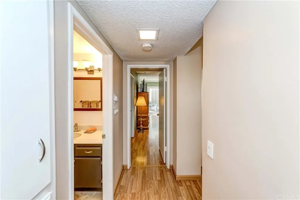 2175 Avenida San Antero 043.webp