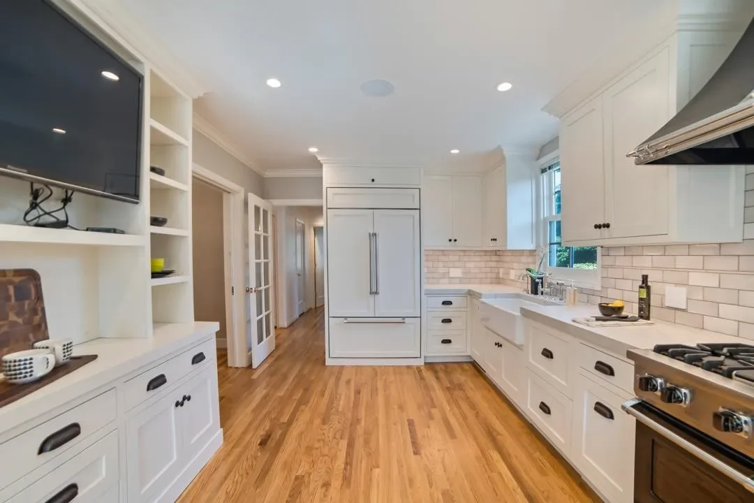 1842 University Ave 009.webp