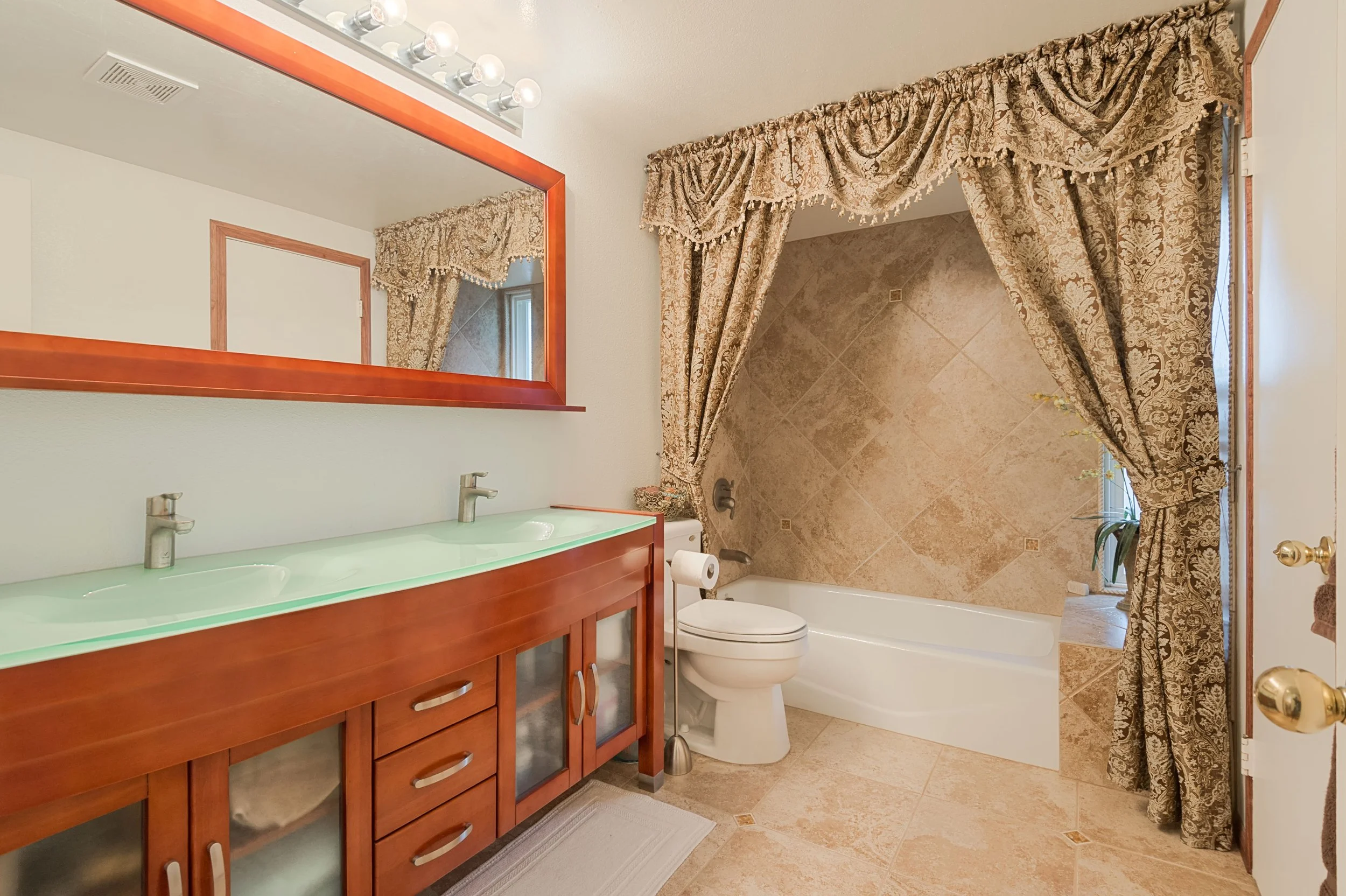 1218 Willowgreen Ct rr1.jpg