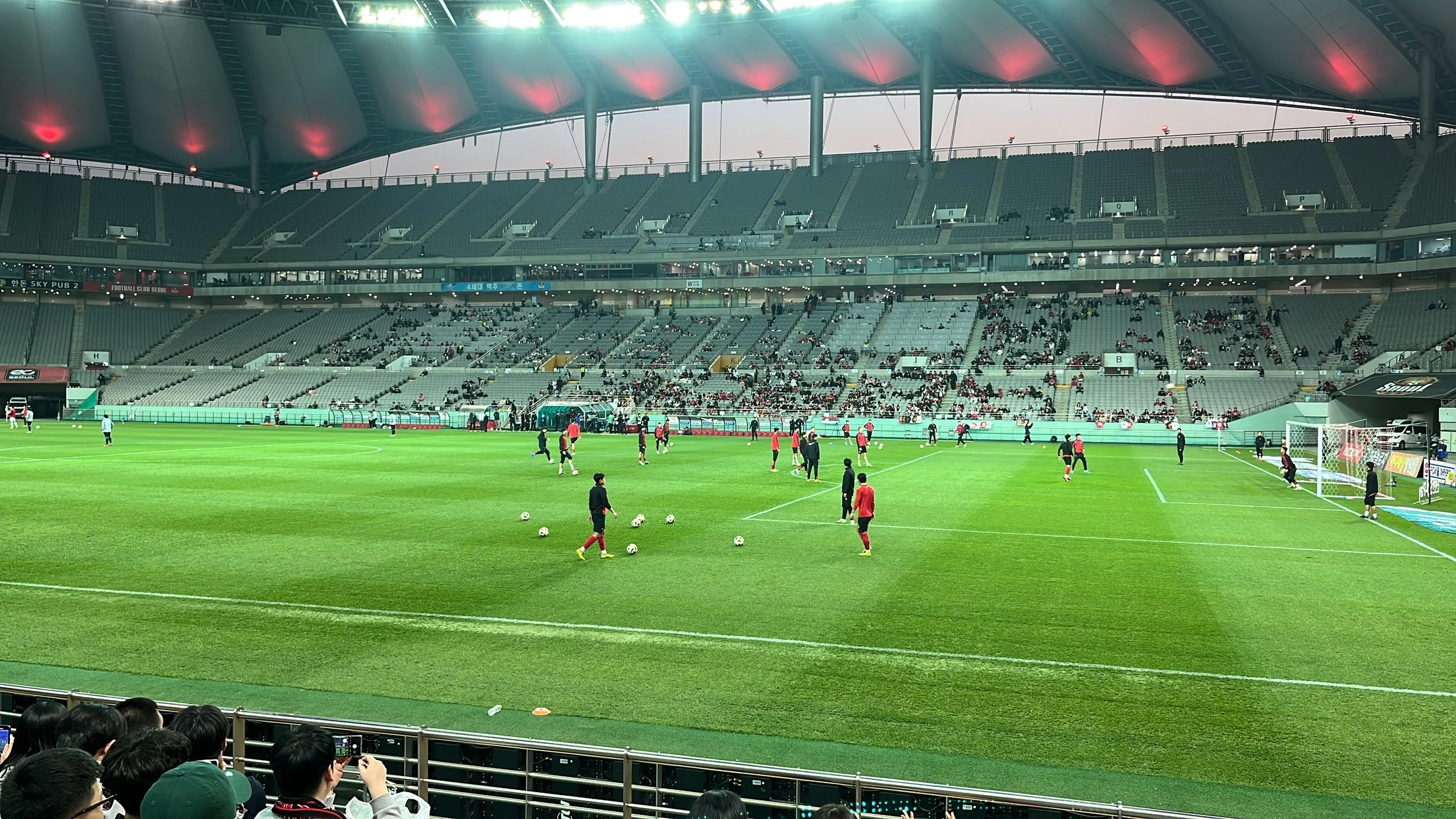 FC Seoul (4) v Gimcheon Sangmu (1)