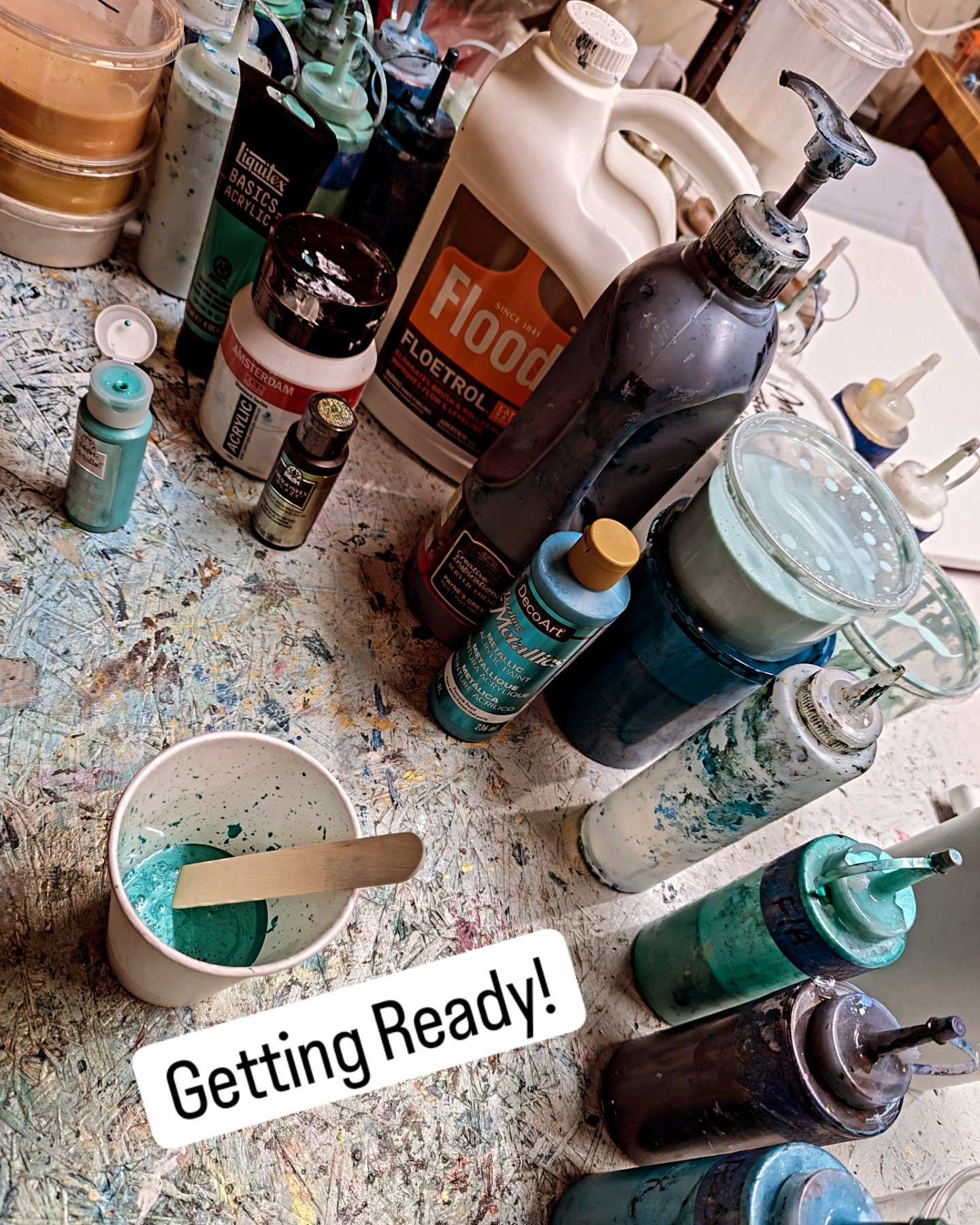 Mixing paint and getting ready for this afternoon! Join me @menageriecoopastoria - Menagerie Co-op 1162 Marine Dr. from 4-7pm for a live fluid art painting demonstration. Witness the creative process, ask questions and enjoy live music by @jeremycorn
