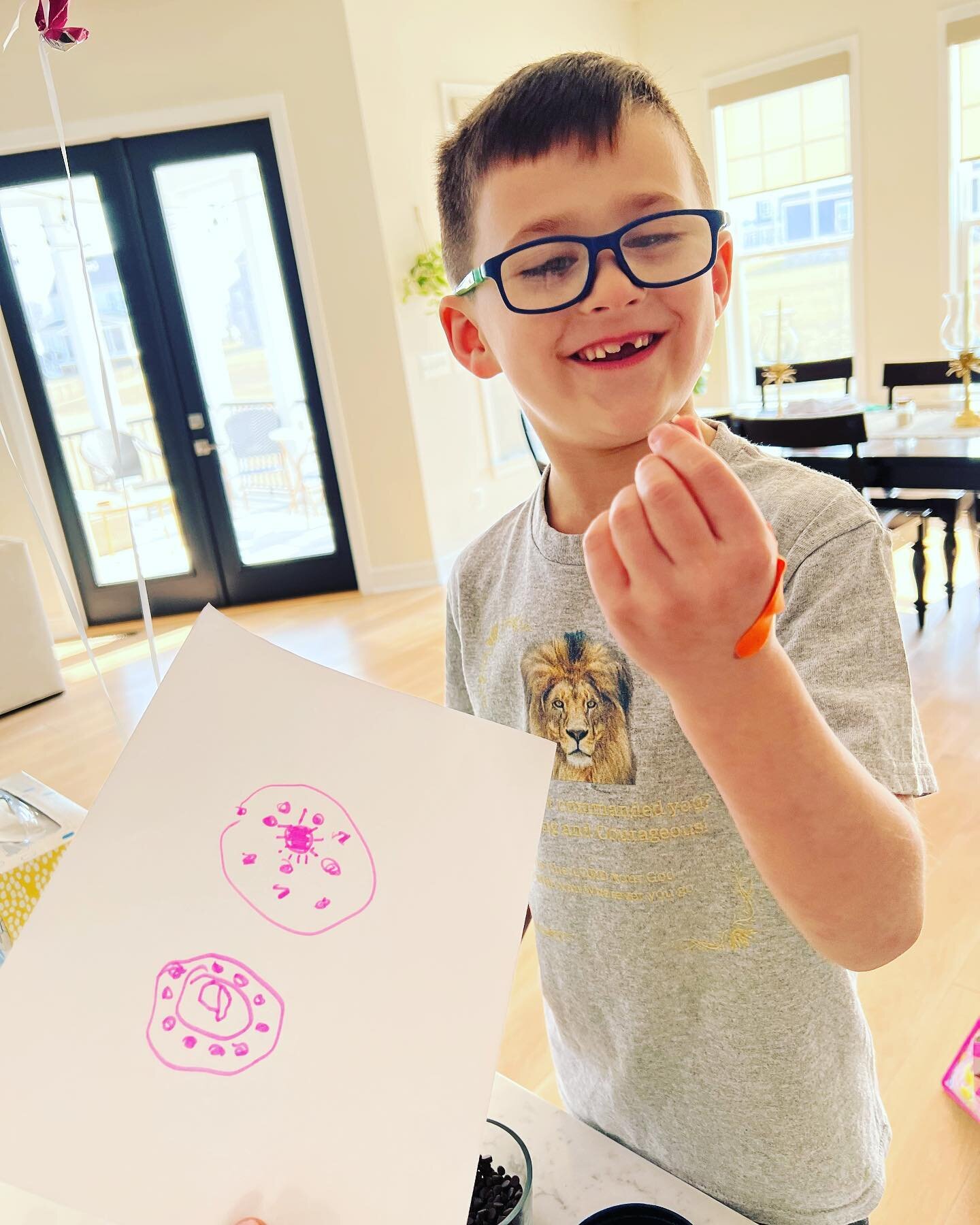 Simple pleasures and joy in life with my amazing son that lights up every room he enters. Making cookies when I returned home was my joy 🥲 to see his face light up as he artfully drew the type of cookie 🍪 he desired and then we executed his plan. #