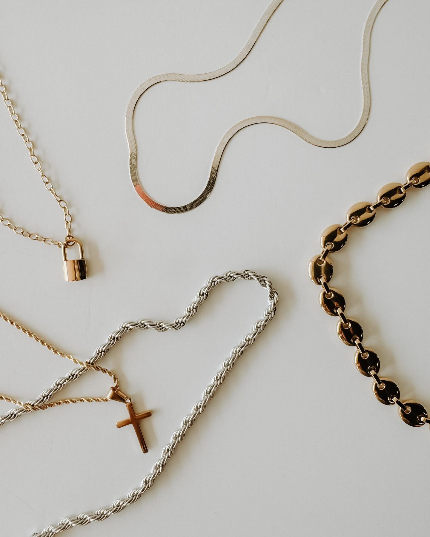 Necklace essentials&hellip;🔒⛓️✨

Shop online + in-store 🫶🏼