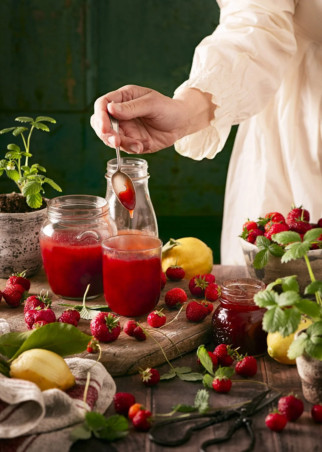 jam, strawberry, woman, leaf, organic, antioxidant, sweet