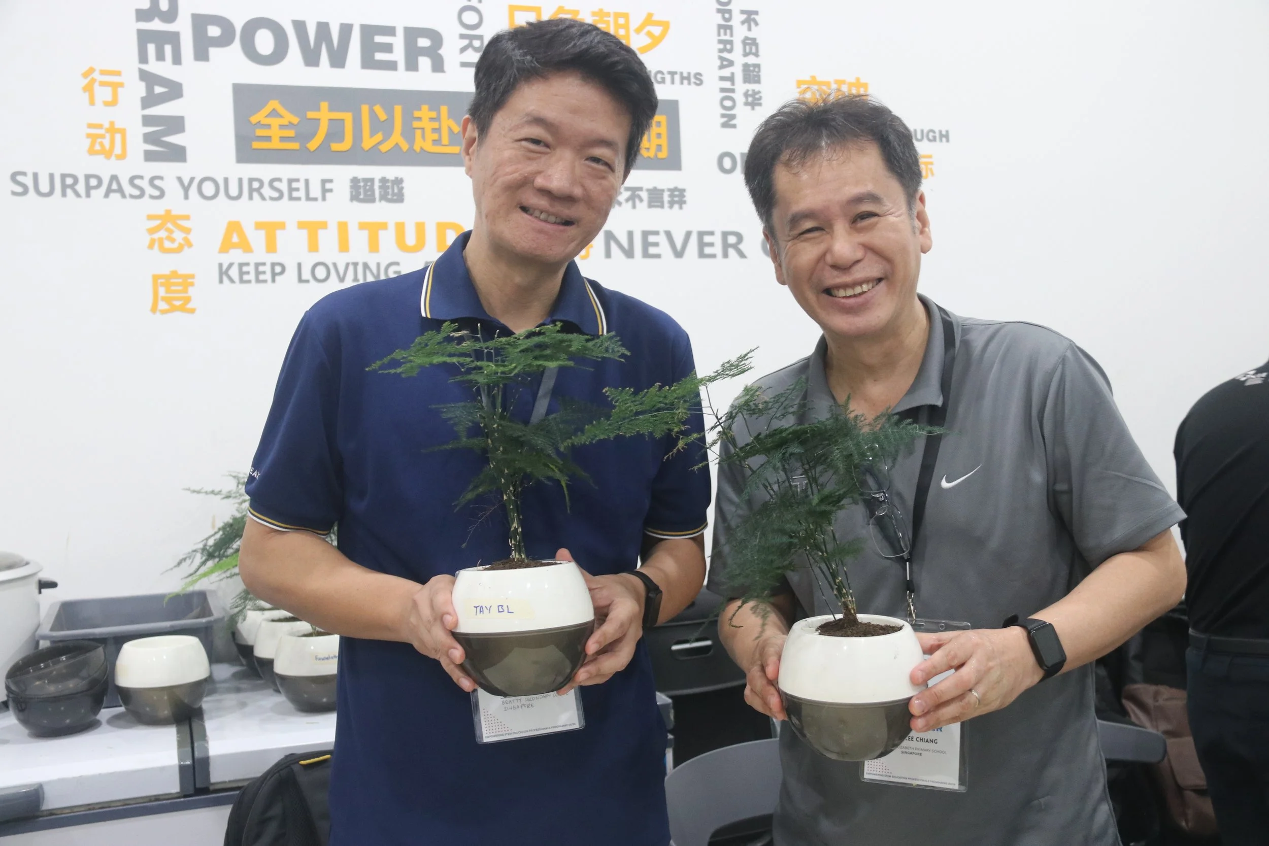  Participants with their potted Asparagus plants 