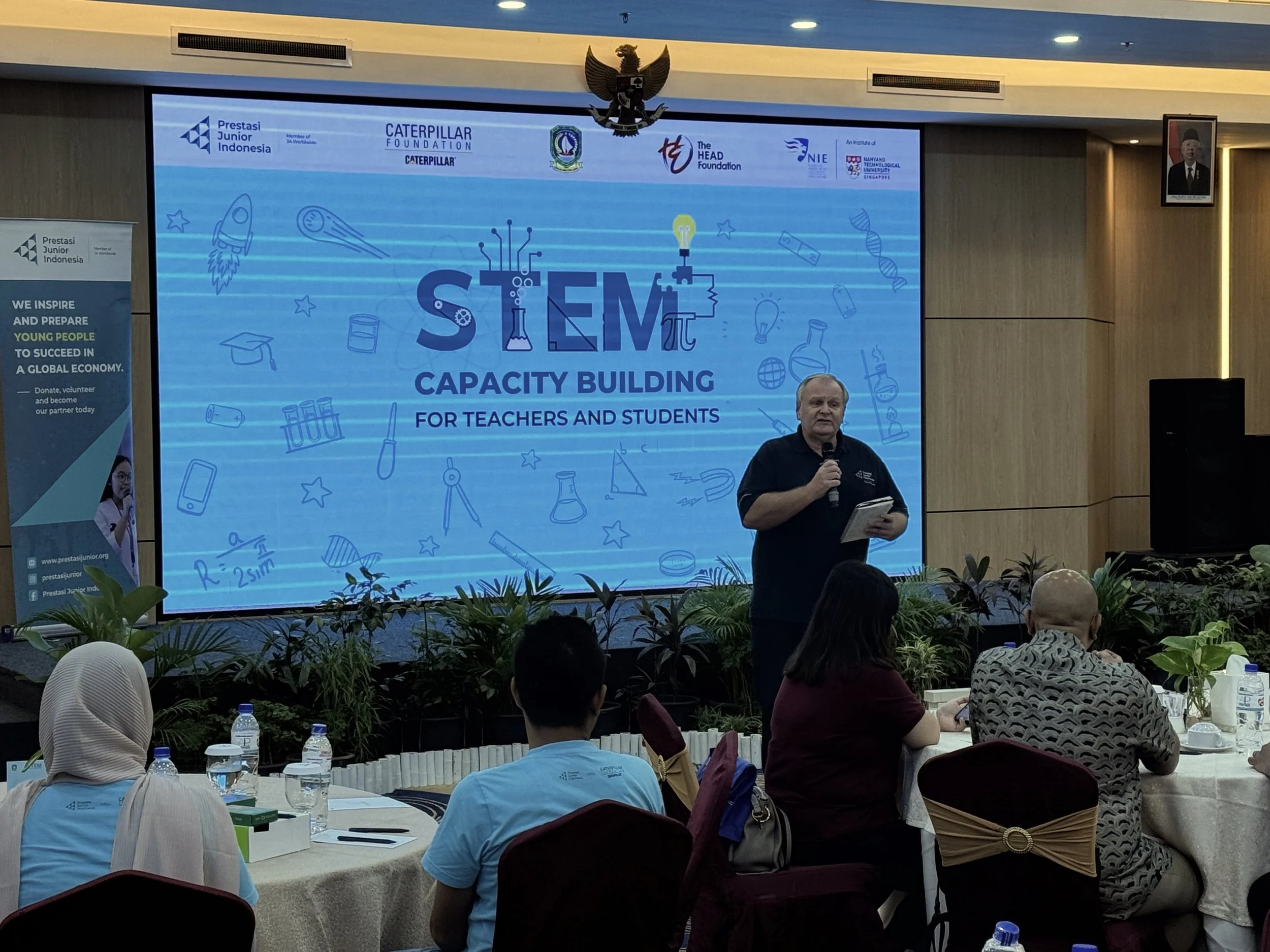  Opening address by Mr Robert Gardiner, Academic Advisor and Operation Counsel, Prestasi Junior Indonesia 