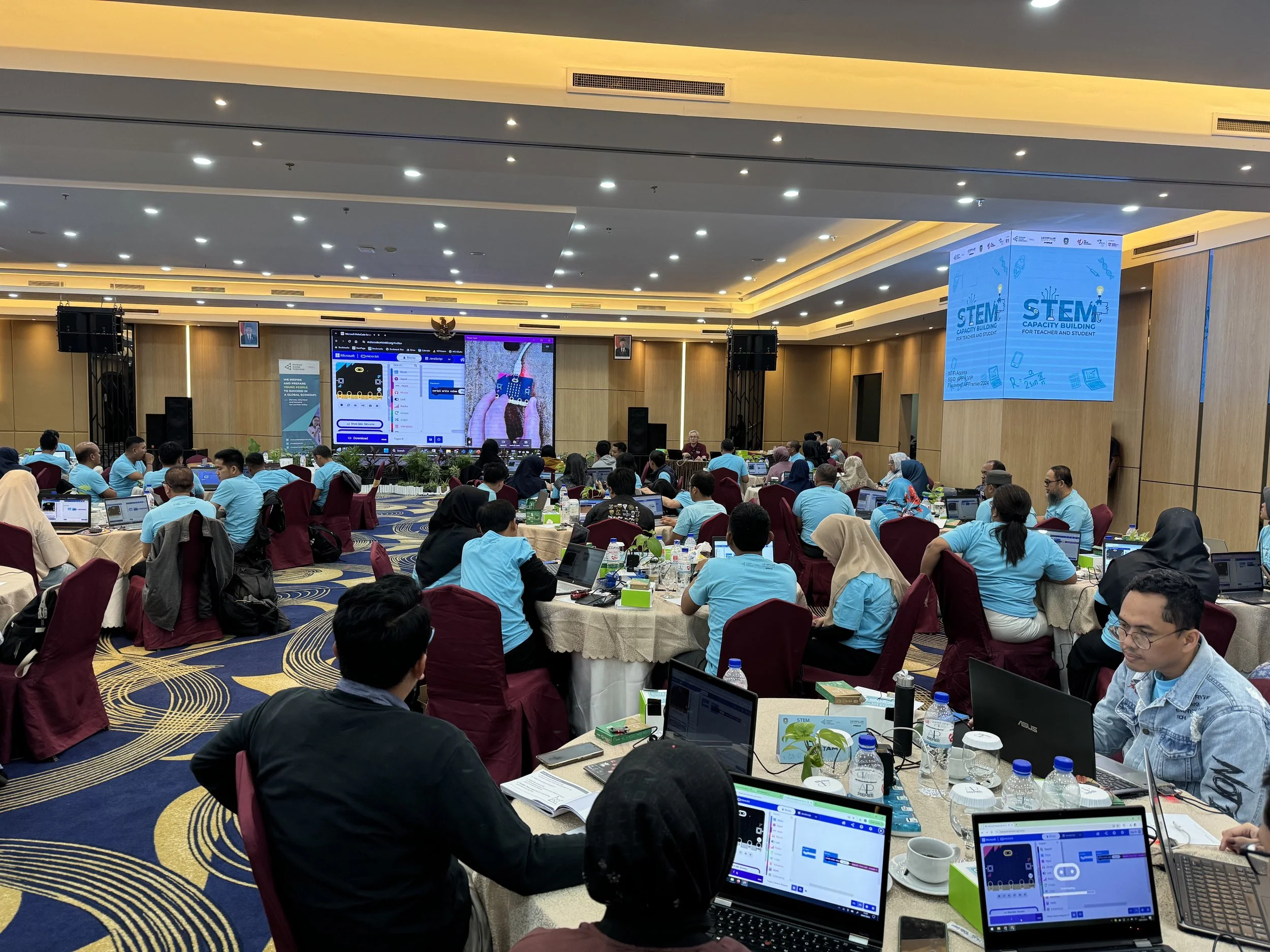  Participants during the micro:bit workshop 