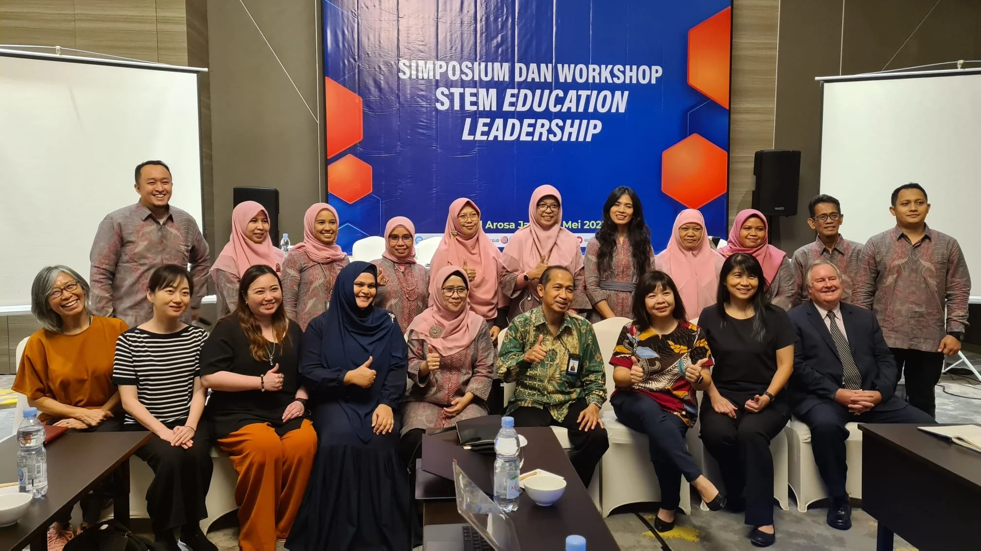  All smiles on day one with members of MOECRT, meriSTEM@NIE, invited guests, and external consultants 